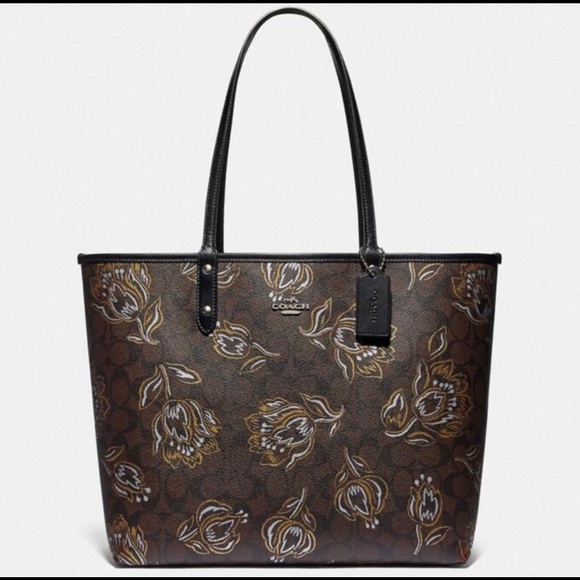 BNWOT Coach reversible tote - Picture 6 of 8